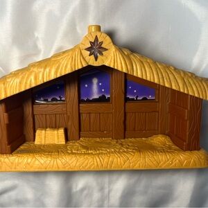 2002 Fisher Price Little People Nativity Barn Manger Music Works No Figures